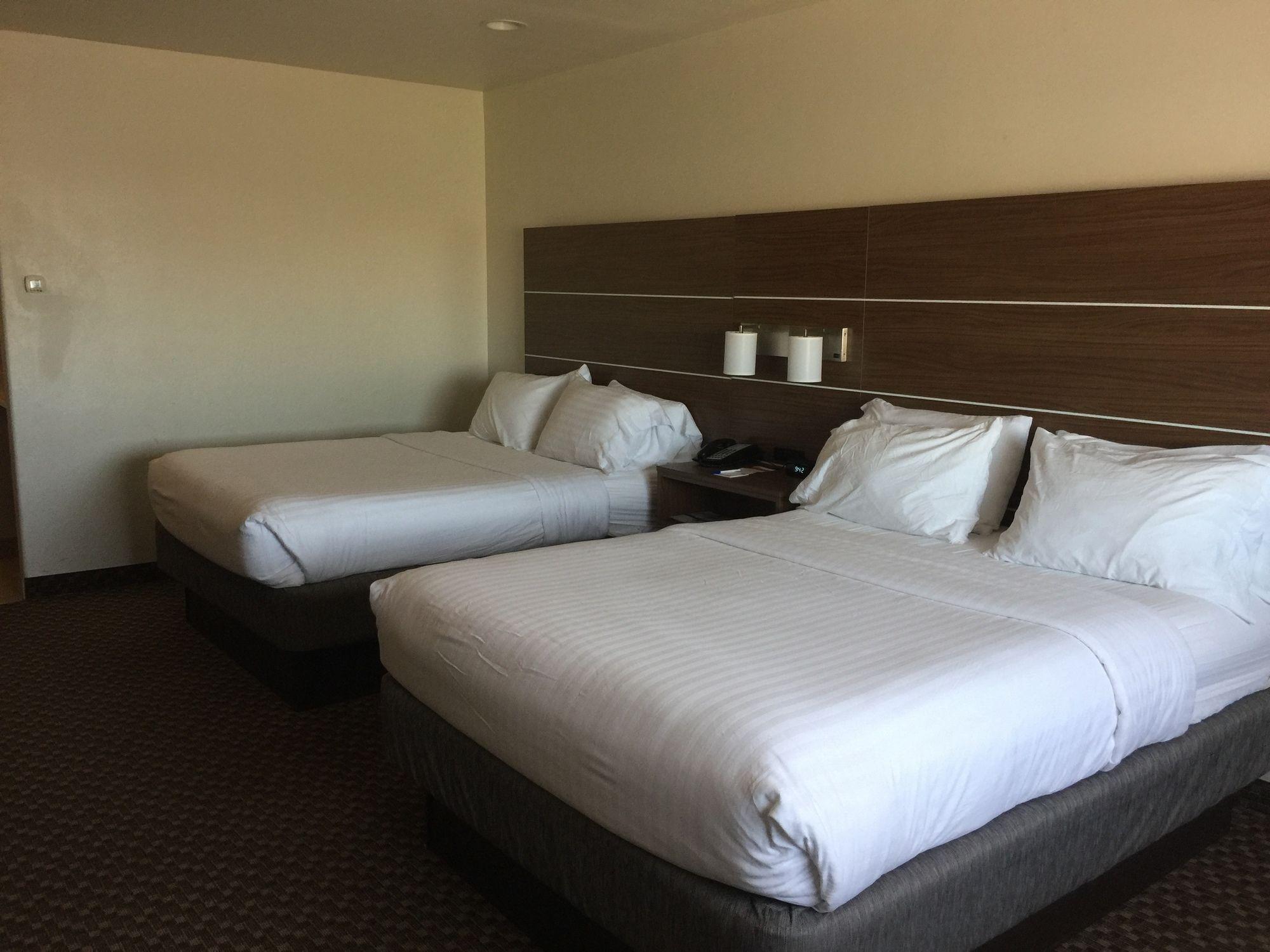 Holiday Inn Express Santa Rosa By Ihg Exteriör bild