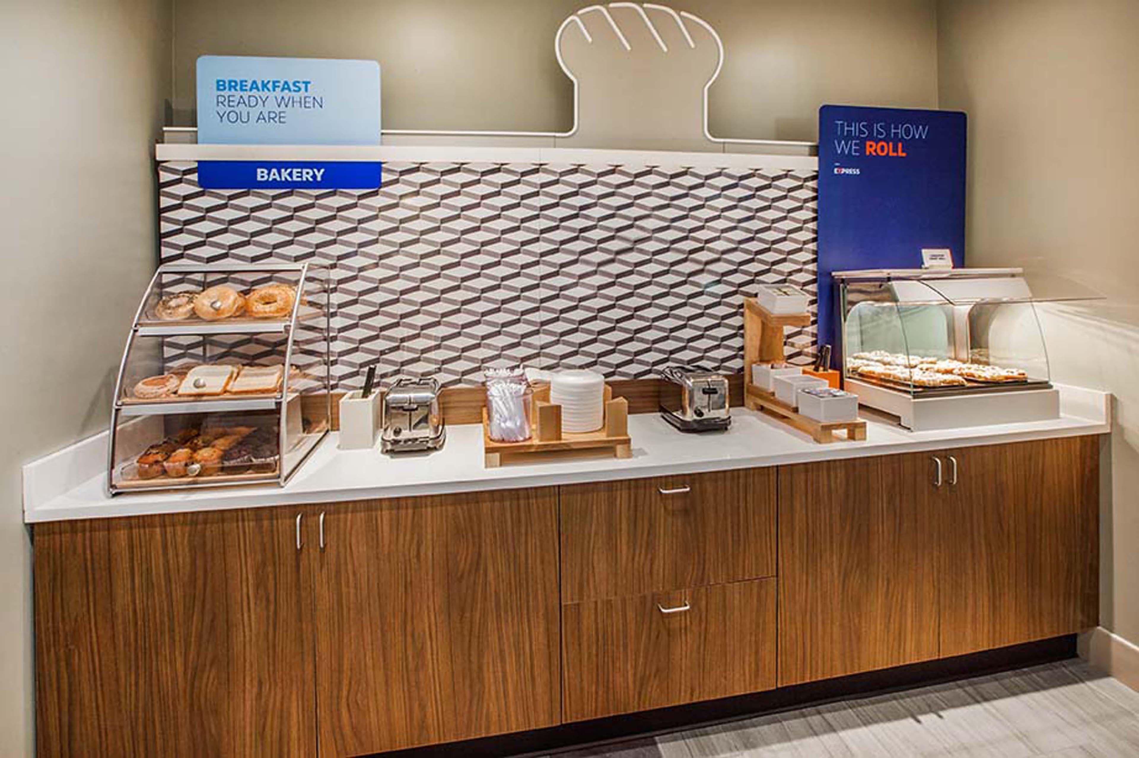 Holiday Inn Express Santa Rosa By Ihg Exteriör bild